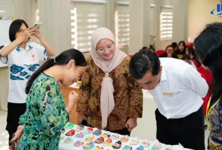 FISIP UB Perkuat Diplomasi Budaya di Vietnam Lewat Workshop Topeng Malangan Bersama HCMCOU Foto BeritaJatim.com