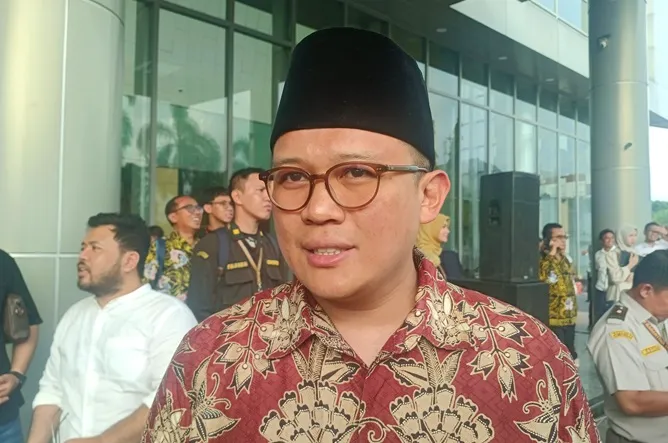 Harga Plastik Mahal, Kadin Surabaya Dorong UMKM Berinovasi ke Bahan Ramah Lingkungan Foto BeritaJatim.com