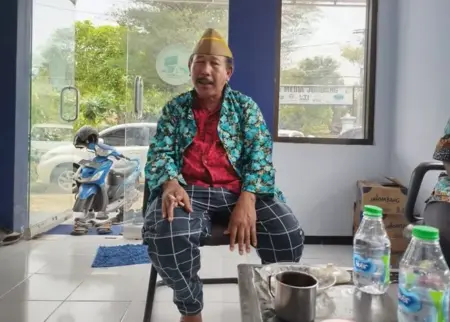 Dari Jombang ke Jakarta: Pelawak Cak Isa yang Tak Pernah Lupakan Tanah Kelahiran Foto BeritaJatim.com