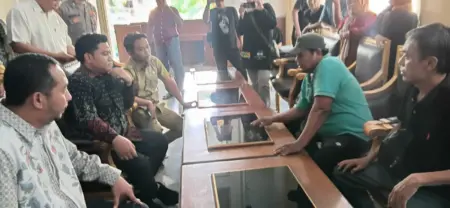 Ketua DPRD Syahrur Munir: Ada Provokasi Panaskan Suasana Foto BeritaJatim.com