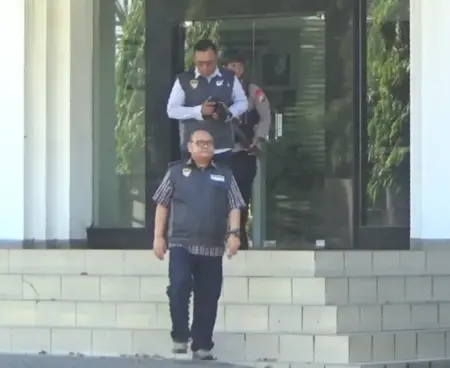 Kantor PT Barata Indonesia Gresik Digeledah Tim Kortastipidkor Polri Foto BeritaJatim.com