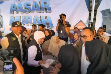 Pasar Murah Jatim ke-73 Digelar di Ngawi, Khofifah: Intervensi untuk Kendalikan Inflasi Foto BeritaJatim.com