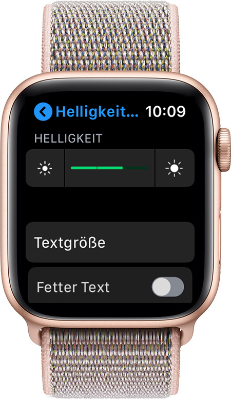 Apple Watch mit den Einstellungen für „Anzeige & Helligkeit“, einschließlich des Schiebereglers für die Helligkeit und der Option „Fetter Text“.