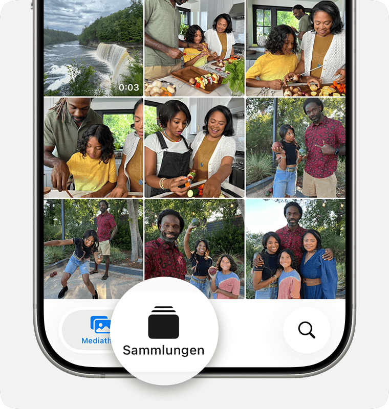 Ein iPhone mit geöffneter Fotos-App. „Sammlungen“ befindet sich am unteren Bildschirmrand neben „Mediathek“.
