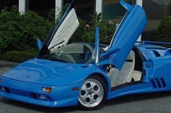 Unik, Ternyata Lamborghini Punya Divisi Khusus untuk Restorasi Mobil