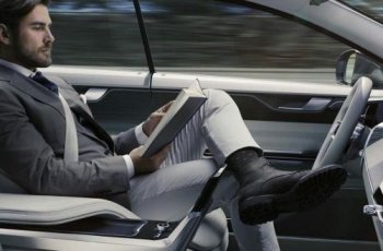 Sudah Siapkah Pejalan Kaki dengan Mobil Tanpa Sopir