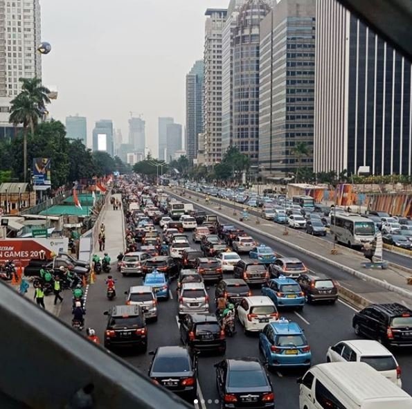 Kemacetan di Jakarta Bisa Jadi Spot Foto yang Instagrammable. (Instagram/jktinfo)