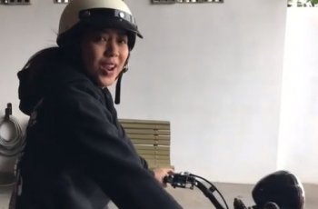 Yuk Intip Gaya Kocak Soimah Saat Naik Moge