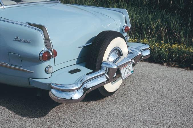 Packard Cavalier 1953 Hasil Modifikasi Brooks Walker. (Old Cars Weekly)