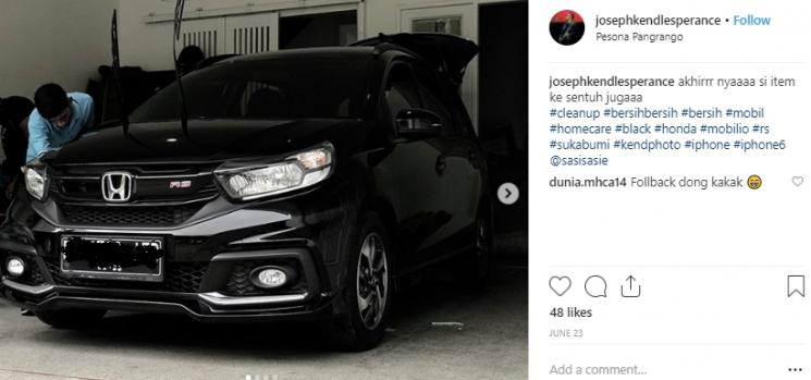 Mobil Desy Ratnasari. (Instagram/@josephkendlesperance)