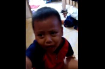 Bocah ini Nangis Minta Dibelikan Motor RX King, Cadas