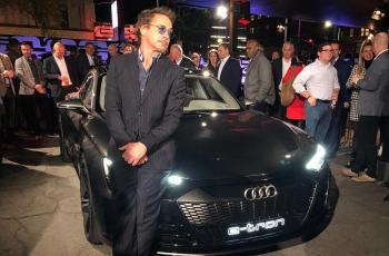 Curhat Robert Downey Jr. 'Iron Man' setelah Jajal Sedan Listrik
