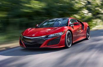 Raungan Mesin NSX Bisa Tenangkan Bayi yang Rewel, Kok Bisa ya?
