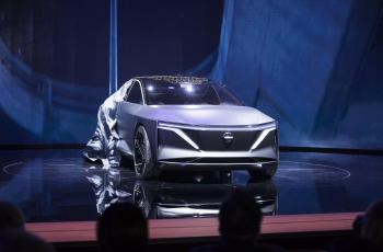 Nissan Pamer Mobil Listrik Bergaya Futuristik dengan Jeroan Gahar