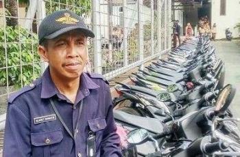 Salut, Satpam Sekolah yang Iseng Susun Motor Dapat Hadiah Honda