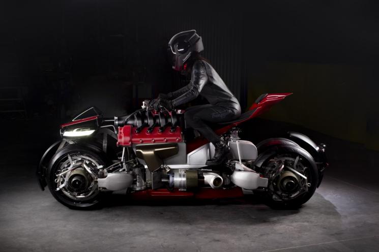 Lazareth La Moto Volante 496. (Lazareth)