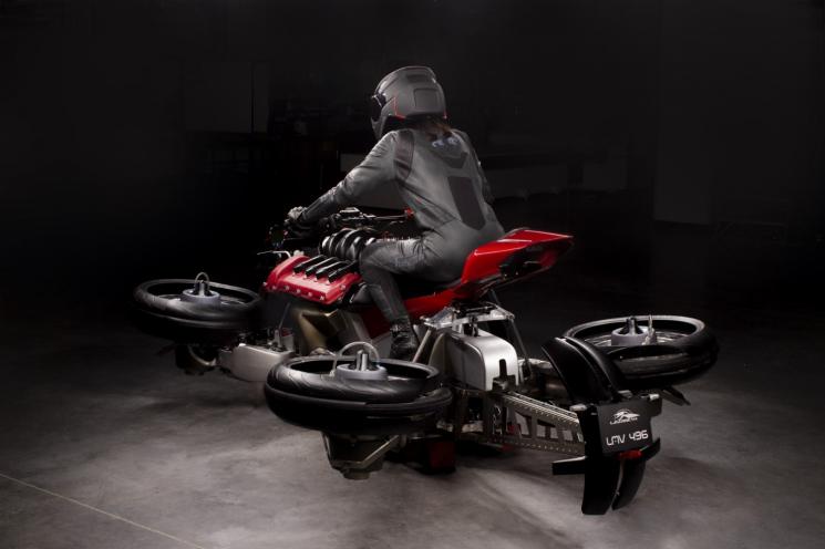 Lazareth La Moto Volante 496. (Lazareth)