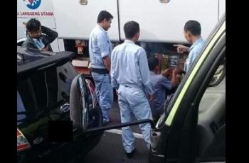 Mirip Warung Kopi Darurat, Bagasi Bus di Indonesia Ini Curi Perhatian