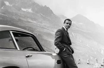Mobil James Bond, Aston Martin DB5 Bakal Diproduksi dengan Fitur Mata-Mata