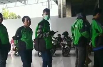 Antar Order Makanan Ke Bule, Ojol: Saya Juga I Don't Know