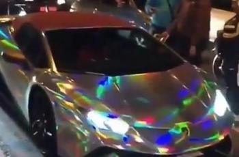 Lamborghini Harus Rela Diinjak-injak, Ternyata Ini Penyebabnya