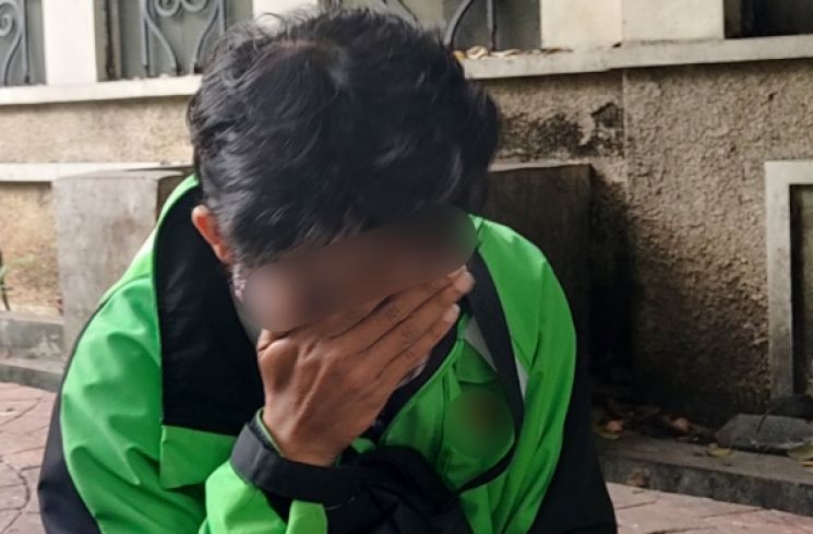 Potret ojol yang anyeb massal yang bikin prihatin. (Twitter)