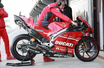 Enggak Pakai Tombol Starter, Seperti Ini Cara Menghidupkan Motor MotoGP