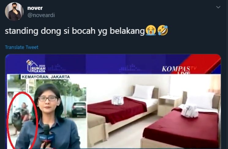 Wheelie saat sedang liputan langsung, warganet terkejut (Twitter/noveardi)