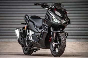 Makin Kece, Honda ADV 150 Berseragam Ala Super Hero Batman