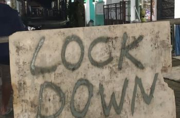 8 Potret Warga Kampanyekan Lockdown Basmi COVID-19, Nomor 6 Bikin Baper