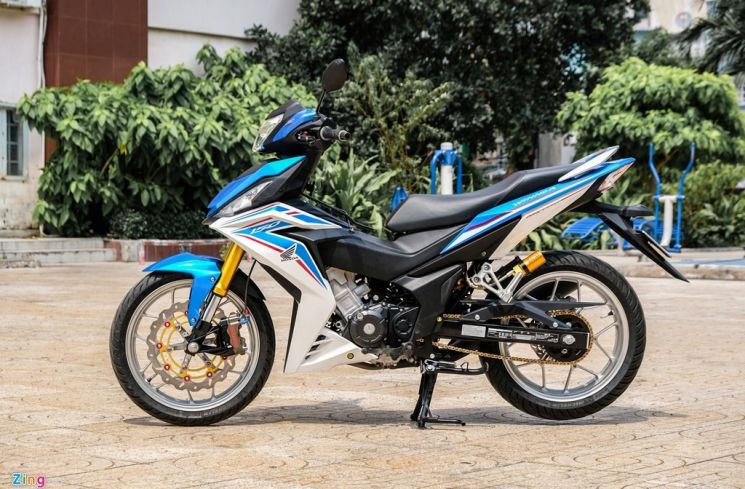 Modifikasi Honda Supra GTR 150 pakai sokbreker BMW G 310 GS .[zingnews.vn]