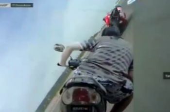 Ada Suzuki Smash Titan Adu Overtake Dengan Ducati, Ternyata ini Faktanya
