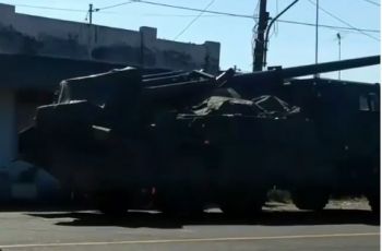 Bikin Merinding, Potret Penampakan Truk Militer Parkir di Jalanan Umum