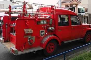 Transformasi Toyota Land Cruiser Jadi Mobil Damkar, Keren Juga Nih!