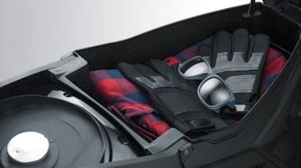 Anti Ribet! Ini 7 Rekomendasi Motor dengan Bagasi Luas, Helm Sampai Laptop Masuk