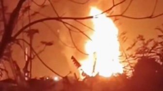 Ledakan Sumur Minyak Pertamina Subang Viral, Warga Panik Rekam Api Membumbung Tinggi