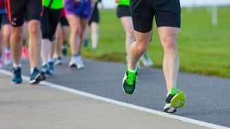 5 Sepatu Lari Murah Mulai Rp100 Ribuan yang Empuk dan Cocok untuk Pemula