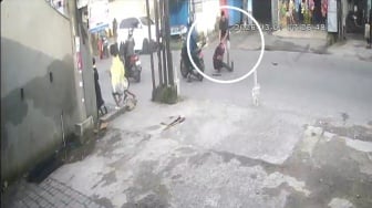 Terekam CCTV Polisi Tembak Remaja di Makassar, Korban Meninggal Dunia