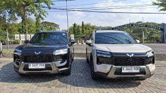 Konsumen Indonesia Mulai Lirik Varian PHEV Pesanan Wuling Eksion Tunjukkan Tren Positif