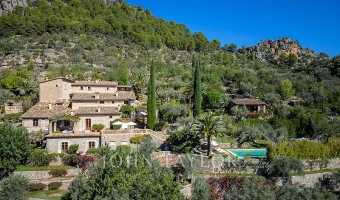 Location saisonni&egrave;re Manoir S&oacute;ller